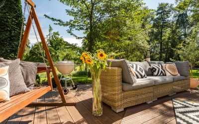 Deck or Patio: Which Option Is Best for Your Lifestyle?